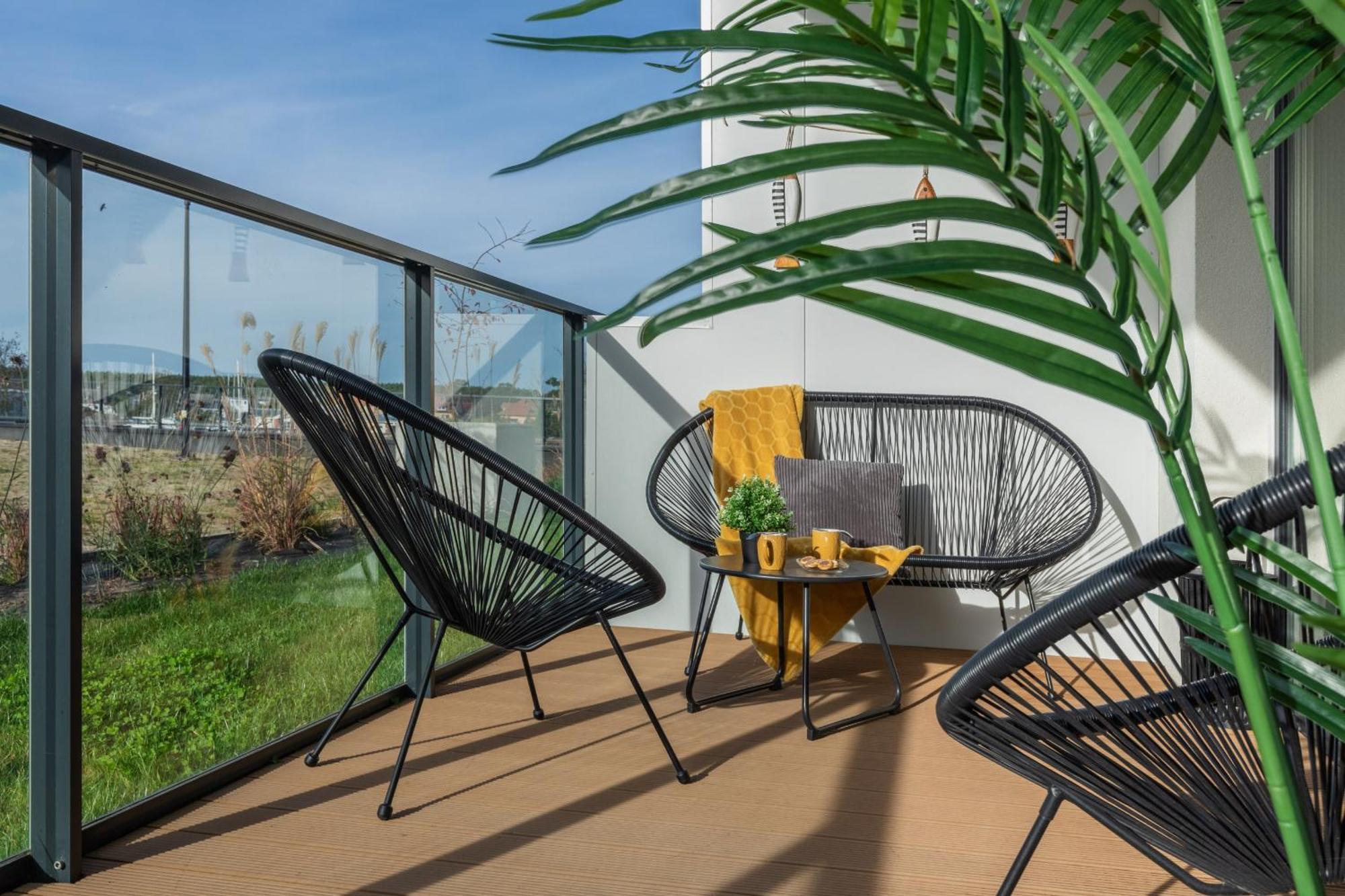 Dziwnow Luxurious Apartment No1 By The River By Renters Prestige Kültér fotó